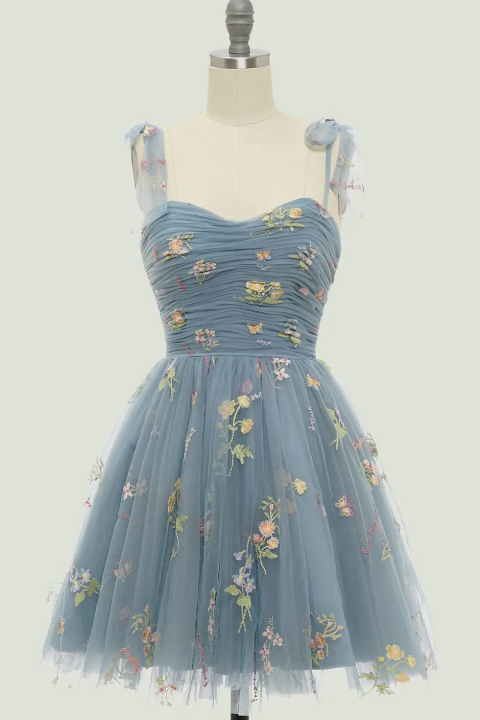 Vestido de Cocktail Preto A Line