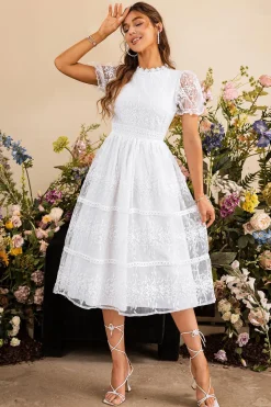 Vestido de cocktail renda comprido branco