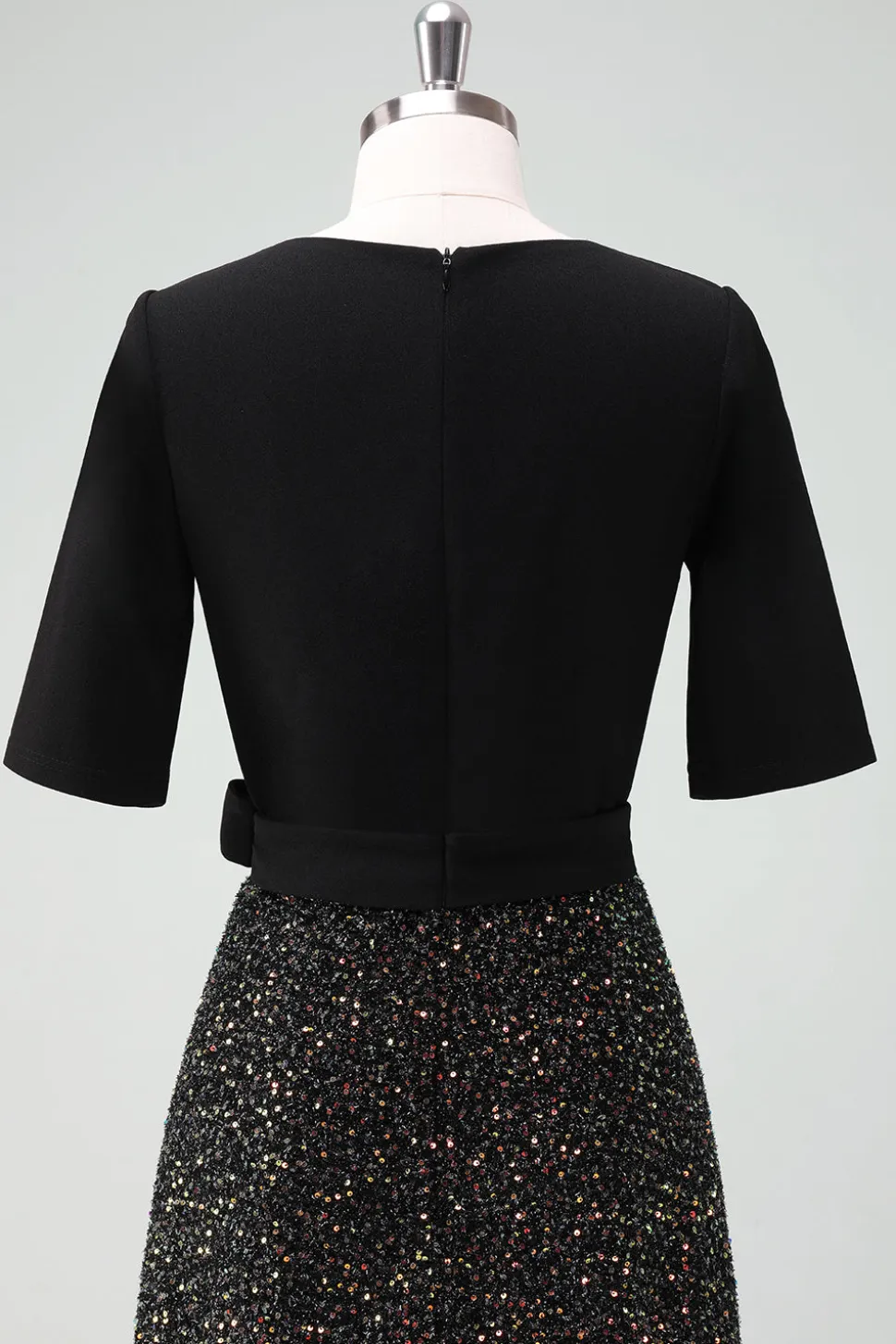 Vestido de cocktail Sparkly Black A-Line com meias mangas