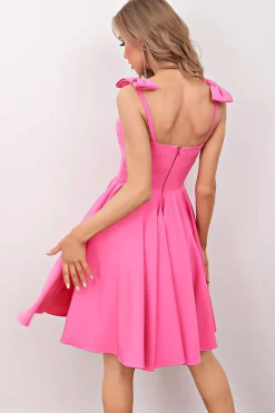 Vestido de coquetel curto rosa com arco