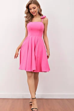 Vestido de coquetel curto rosa com arco