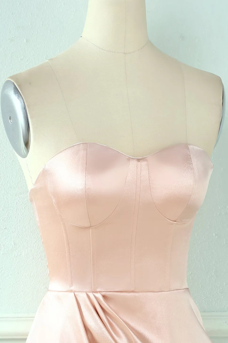 Vestido de coquetel de bodycon rosa sweetheart