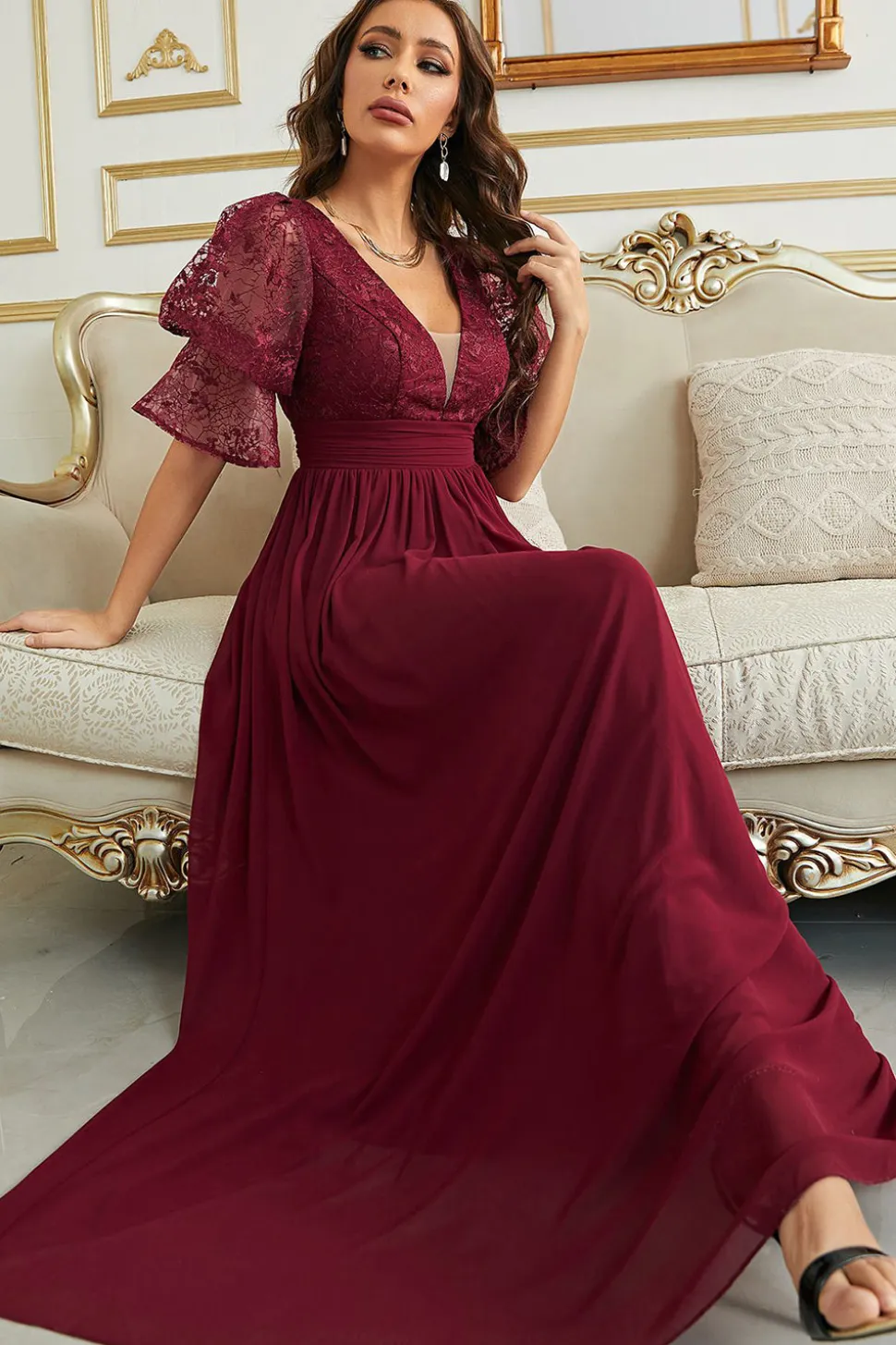Vestido de Dama de Honor Com Renda Borgonha Chiffon