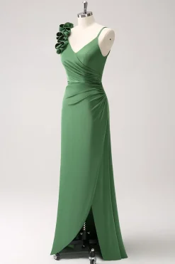 Vestido de dama de honra plissado verde oliva com fenda
