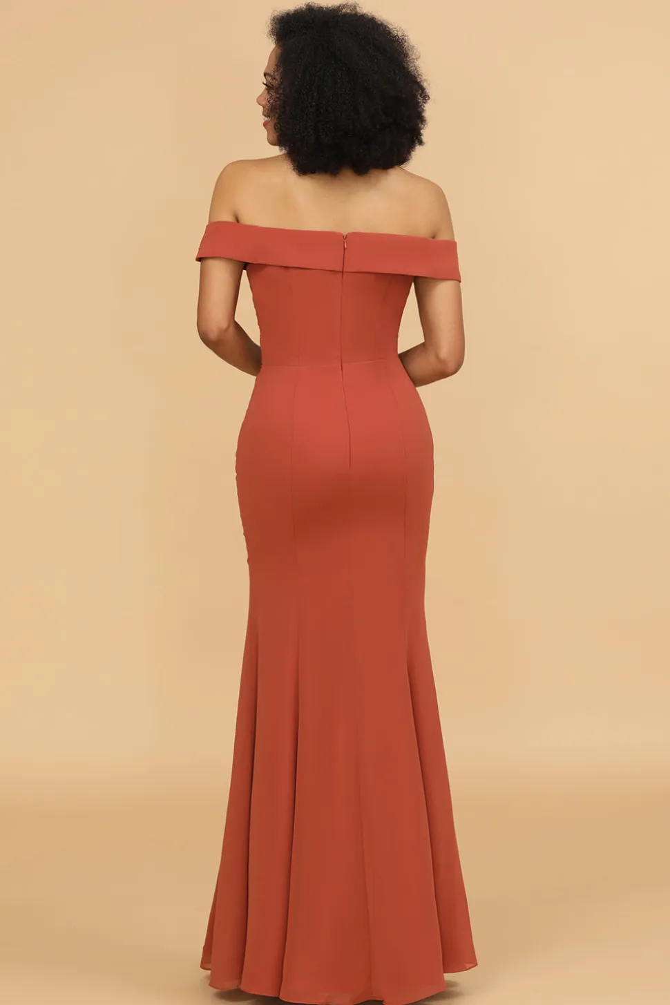 Vestido de dama de honra terrocotta longa chiffon