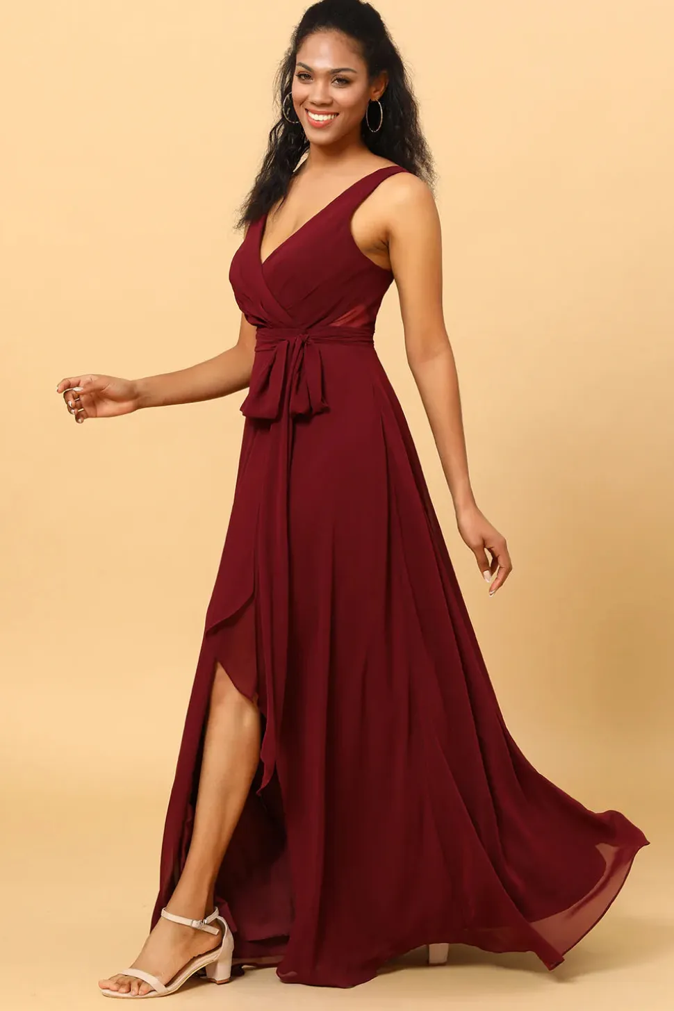 Vestido de Dama de Honra Borgonha Sem Mangas