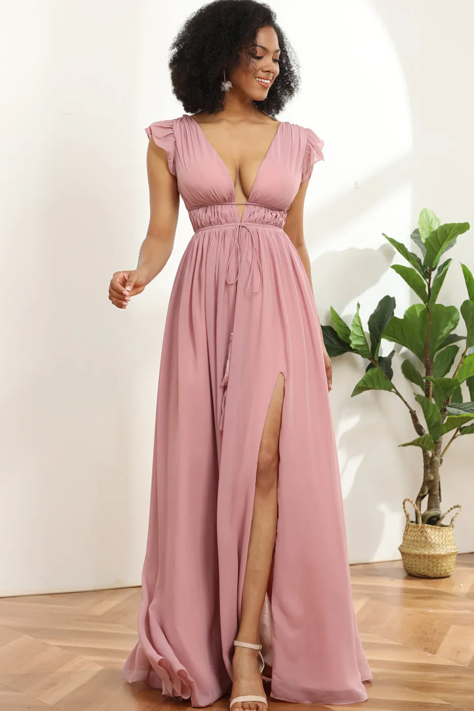 Vestido de dama de honra longo de chiffon com decote em v blush