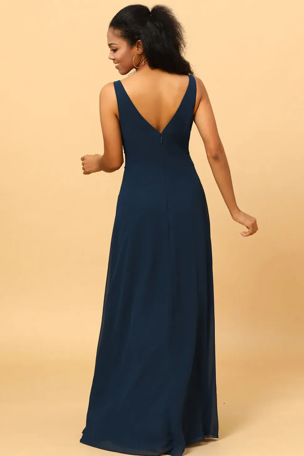 Vestido de Dama de Honra Gola em V Azul Marinha