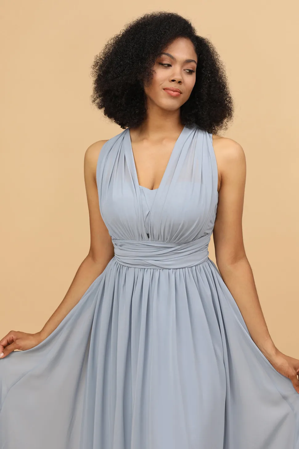 Vestido de dama de honra chiffon longo descapotável azul cinza