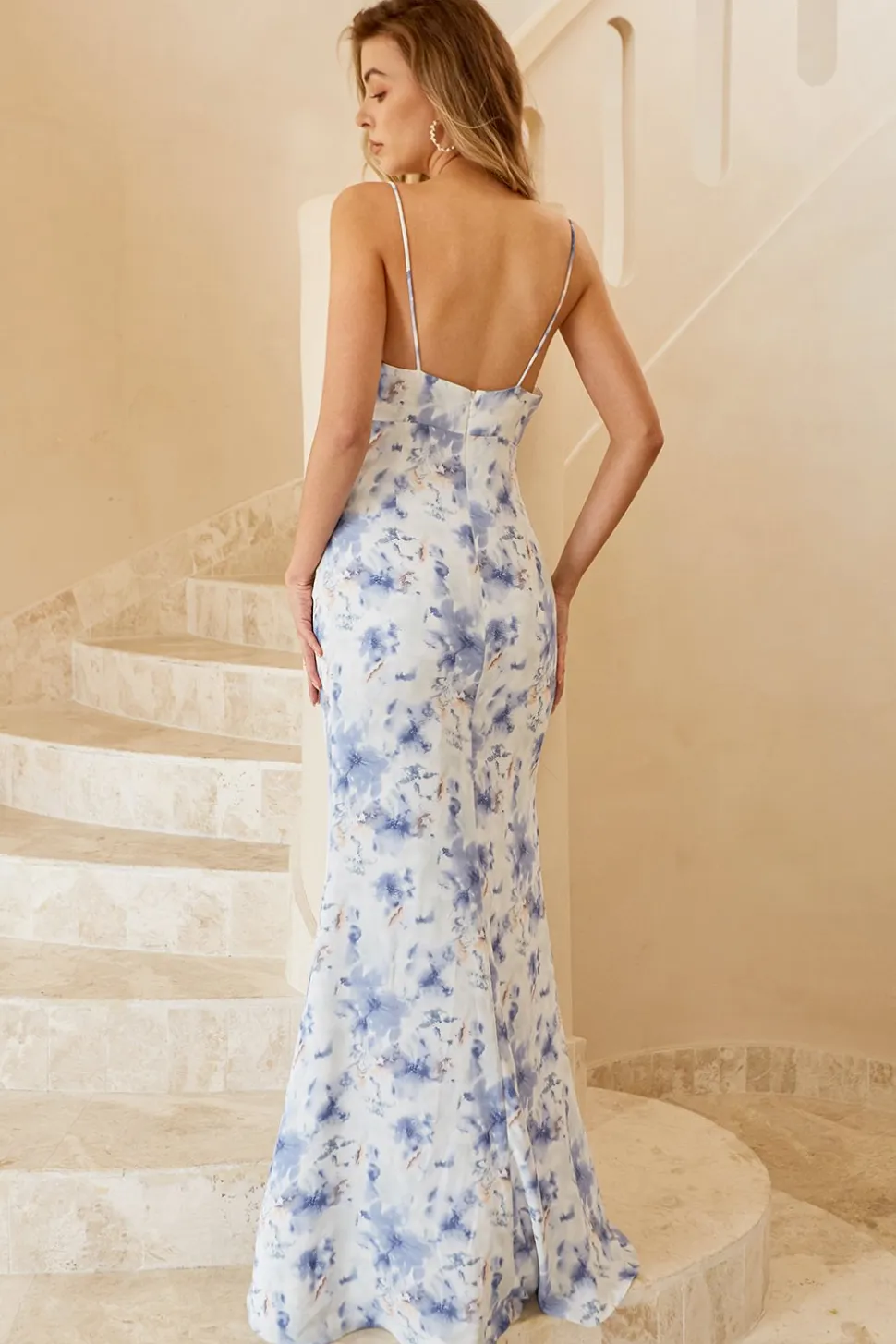 Vestido de dama de honra boho floral azul