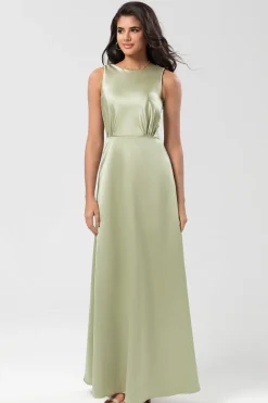 Vestido de dama de honra verde acetinado com pregas