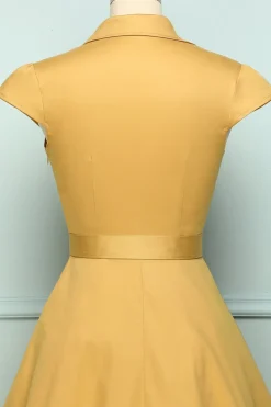 Vestido de década de 1950 amarelo