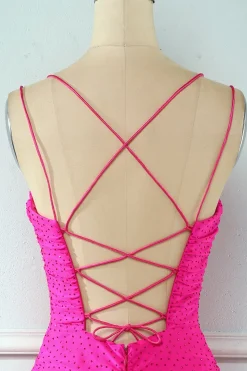Vestido de festa apertado rosa com renda