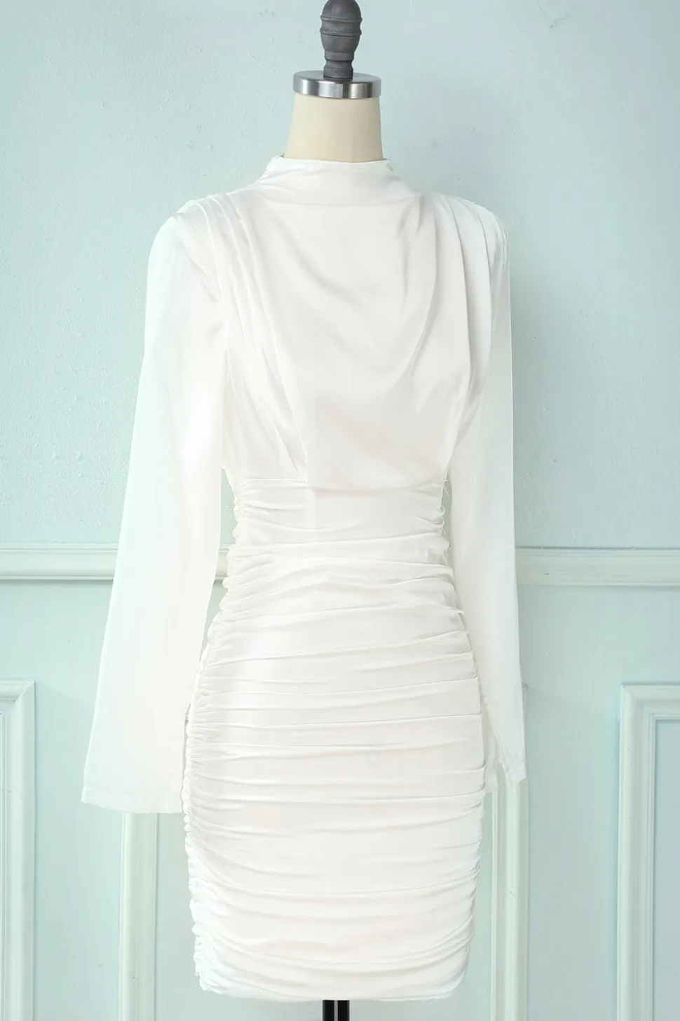 Vestido de festa Branco decote alto bodycon