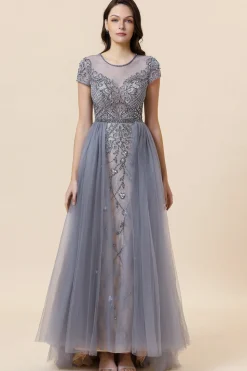 Vestido de Festa Cinza Escura Mangas Curtas