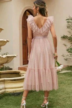 Vestido de festa com cinto rosa folhos