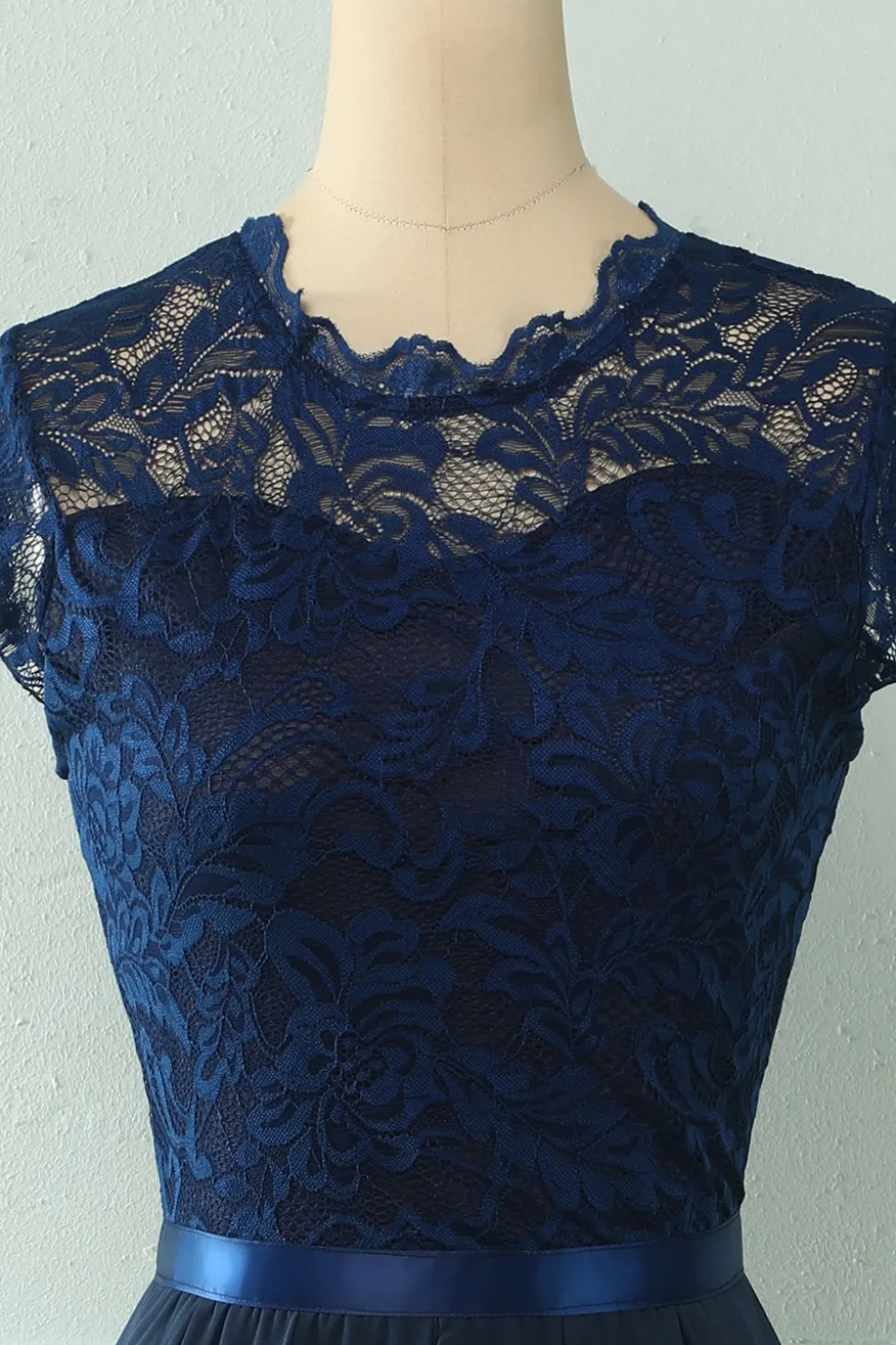Vestido de festa de casamento de Midi Lace da Marinha