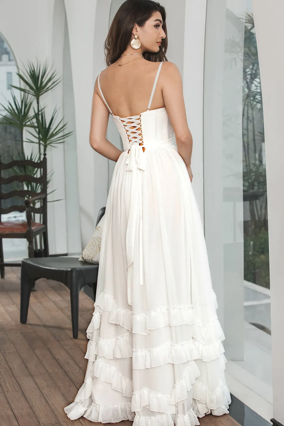 Vestido de festa de noivado simples branco babado Chiffon Corset com fenda