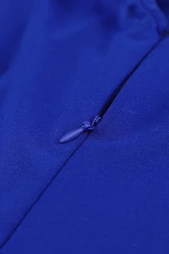 Vestido de festa simples vermelho com mangas de boné
