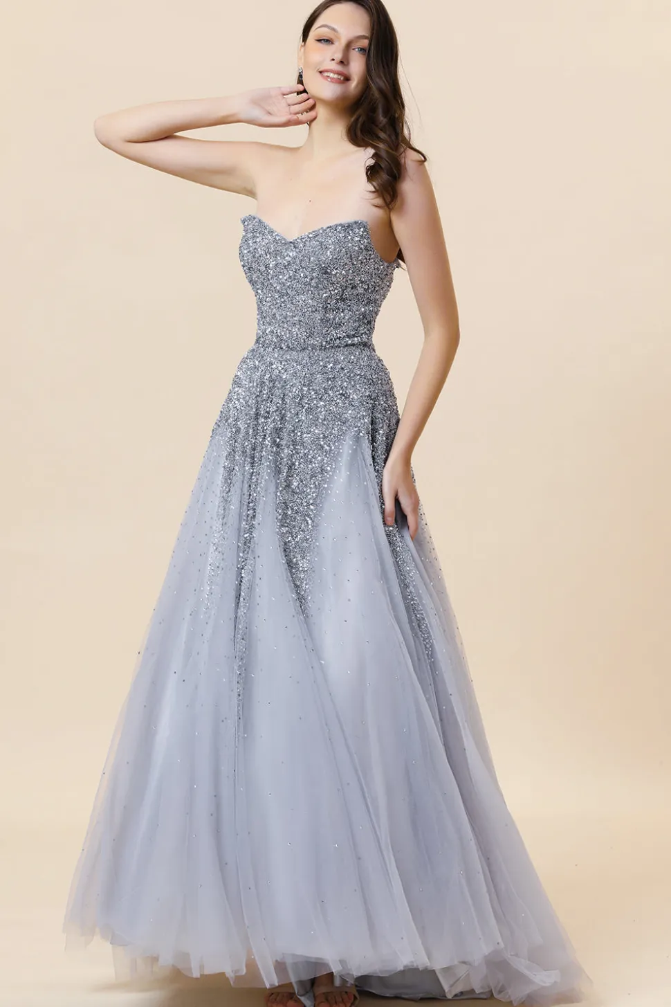 Vestido de Festa Tule Cinza Sem Mangas
