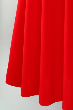 Vestido de gola quadrada vermelha