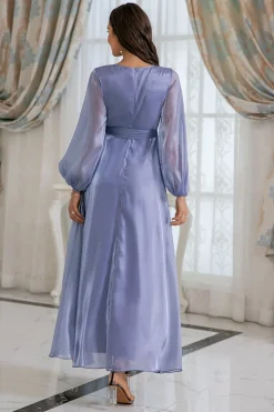Vestido de mãe de mangas compridas azuis