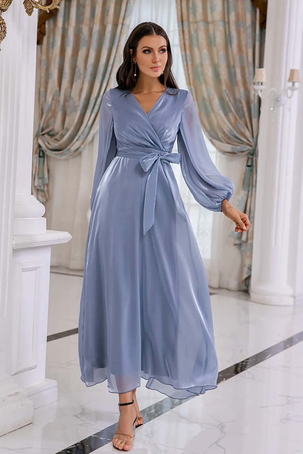 Vestido de mãe de mangas compridas azuis