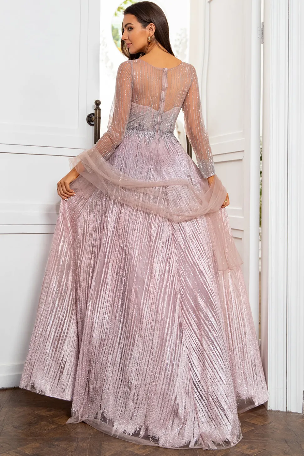 Vestido de mãe de ouro v luxuoso v com missangas