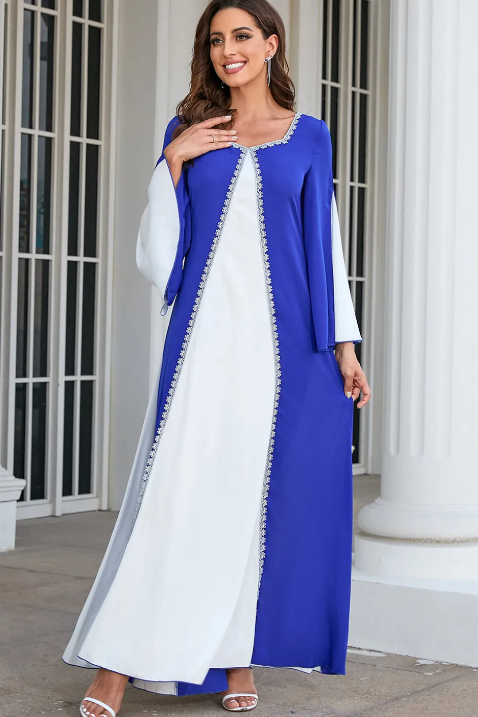 Vestido de mãe patchwork azul e branco