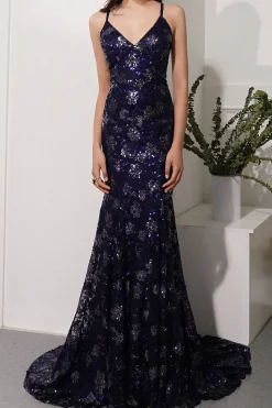 Vestido de noite azul marinho com lantejoulas