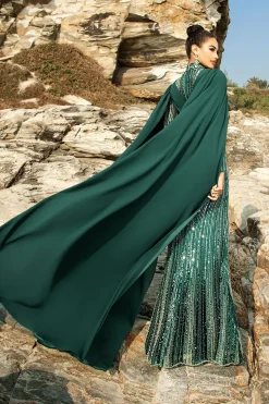 Vestido de noite de sereia verde escuro brilhante com mangas de cabo