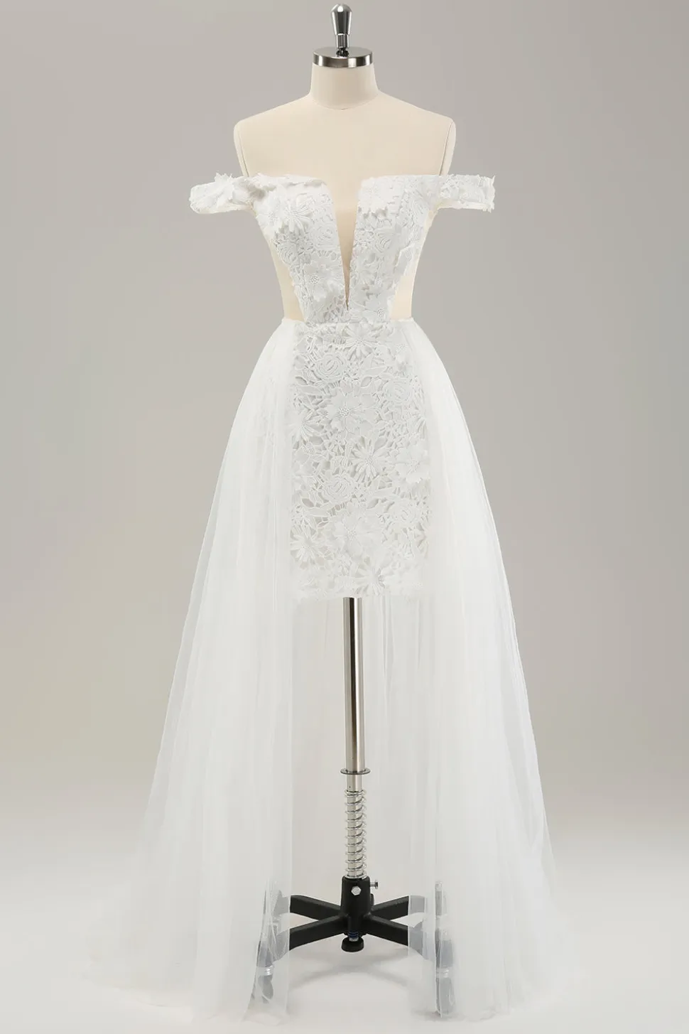 Vestido de noiva branco cortado do ombro com tule destacável
