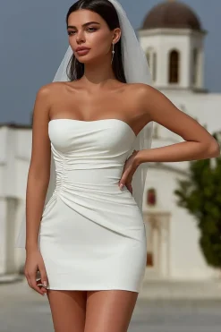 Vestido de Noiva Curto Branco Bodycon Bodycon, Sem Alças e Franzidas.
