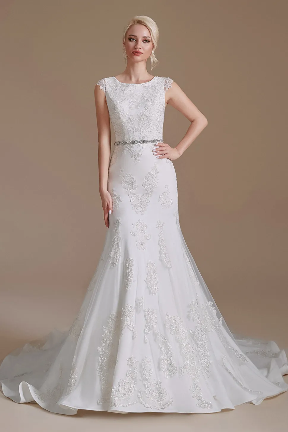 Vestido de noiva de capa de sereia branca com renda