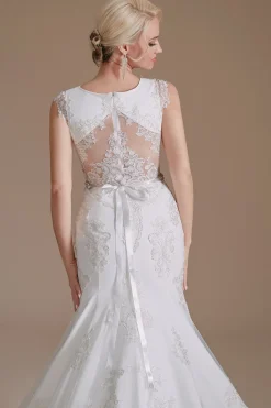 Vestido de noiva de capa de sereia branca com renda