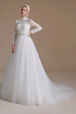 Vestido de noiva de manga comprida de pescoço alto branco com renda