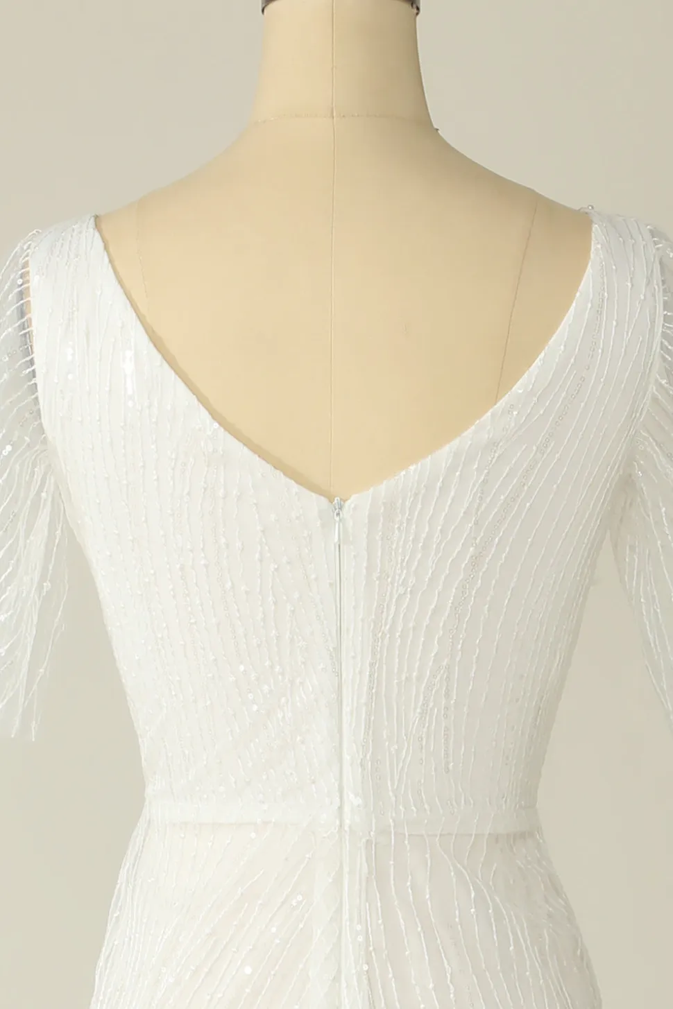 Vestido de noiva de renda de pescoço v branco