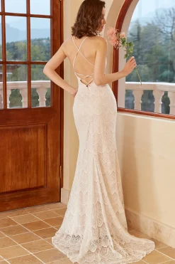 Vestido de noiva de renda branca de sereia halter branco com varrimento trem