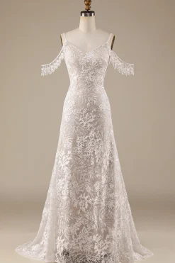 Vestido de noiva de renda de marfim com franjas