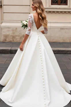 Vestido de Noiva de Renda Marfim Linha-A Decote em V Longo