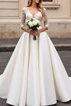 Vestido de Noiva de Renda Marfim Linha-A Decote em V Longo