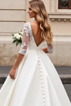Vestido de Noiva de Renda Marfim Linha-A Decote em V Longo