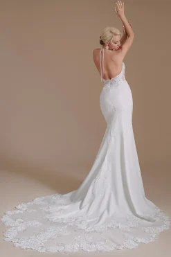 Vestido de noiva de trem de varrimento de sereia branca halter sem costas com renda