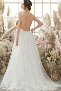 Vestido de noiva sem pescoço em V