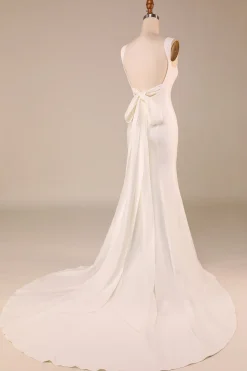 Vestido de noiva sereia de marfim simples com bowknot de volta