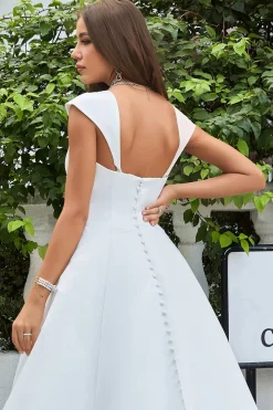 Vestido de noiva simples de cetim de marfim A-Line