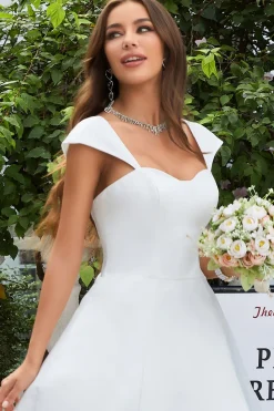 Vestido de noiva simples de cetim de marfim A-Line
