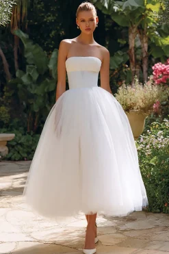 Vestido de noivado Maxi de tule branco sem alças simples