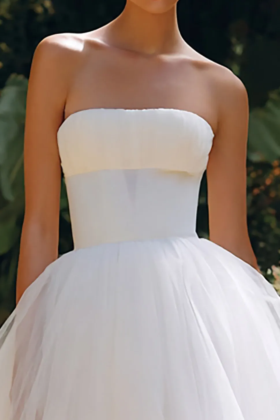 Vestido de noivado Maxi de tule branco sem alças simples