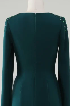 Vestido de pescoço redondo de sereia verde escuro com mangas de cabo frisadas